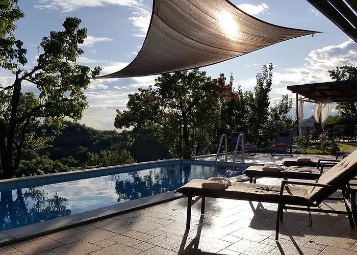 Valentina At Pintar Wine Estate 4*